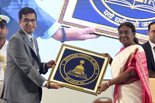 Droupadi Murmu Unveils New Flag and Insignia for Supreme Court